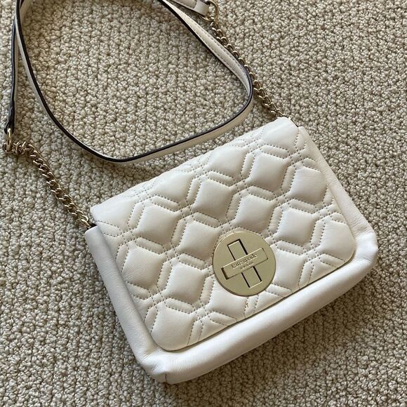 Kate Spade Aster Court Naomi Crossbody Bag Purse Quilted White Red Lining VEUC - Picture 5 of 15